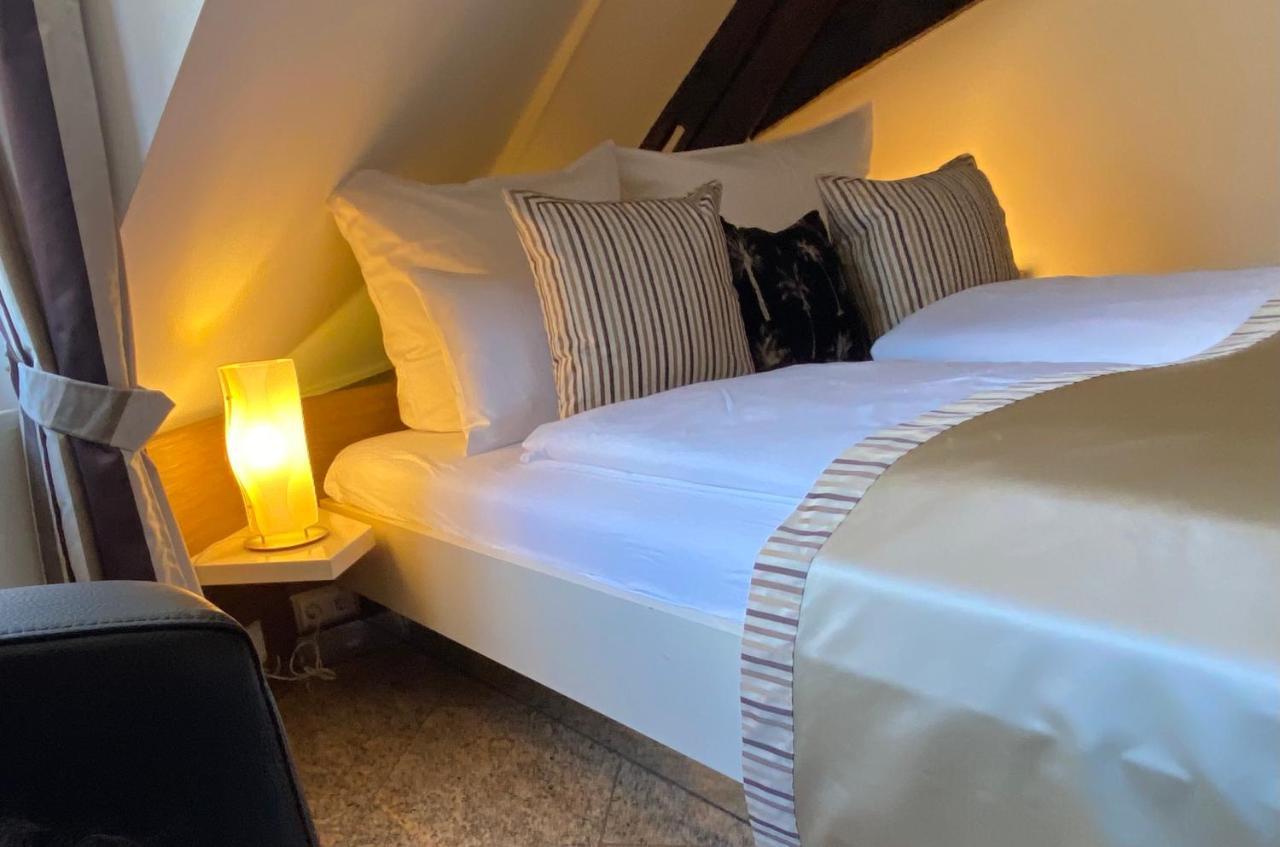 Trip Inn Kaiser Hotel & Restaurant Heidelberg-ชรีสไฮม์ ภายนอก รูปภาพ